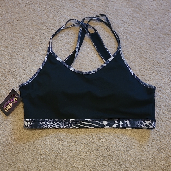 480 Physique Other - Stylish Black and Gray Sports Bra
